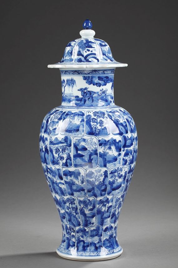 Vase &quot; Blue and White&quot; porcelain  - Kangxi period | MasterArt
